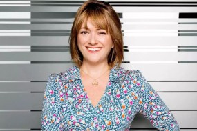 当“一把手”成为“救火队长”：透视商业巨头中女性掌门人的危局时刻