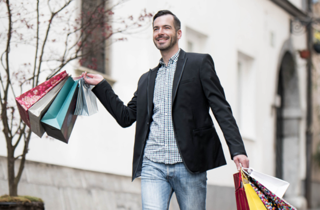 情人节垃圾桶里没有玫瑰了：当男性停止“重金舔狗”，谁在悄悄赚走他们的钱？